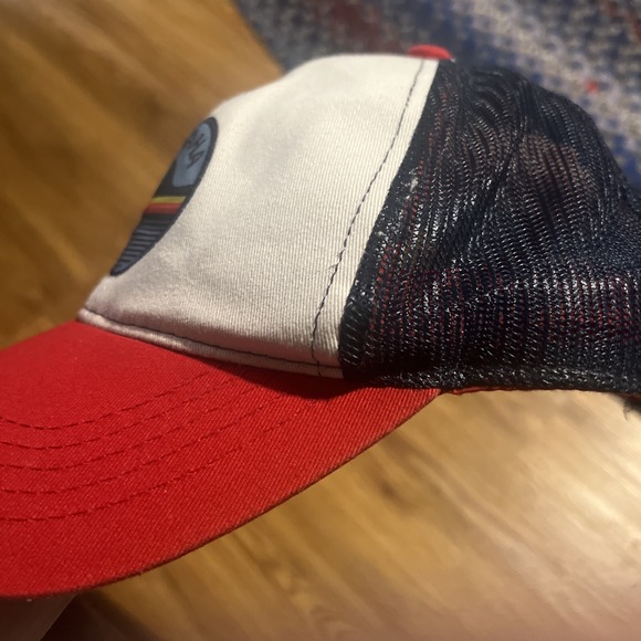 Yamaha Sunset Wave Hat- Adult Adjustable Trucker Hat - Picture 3 of 7